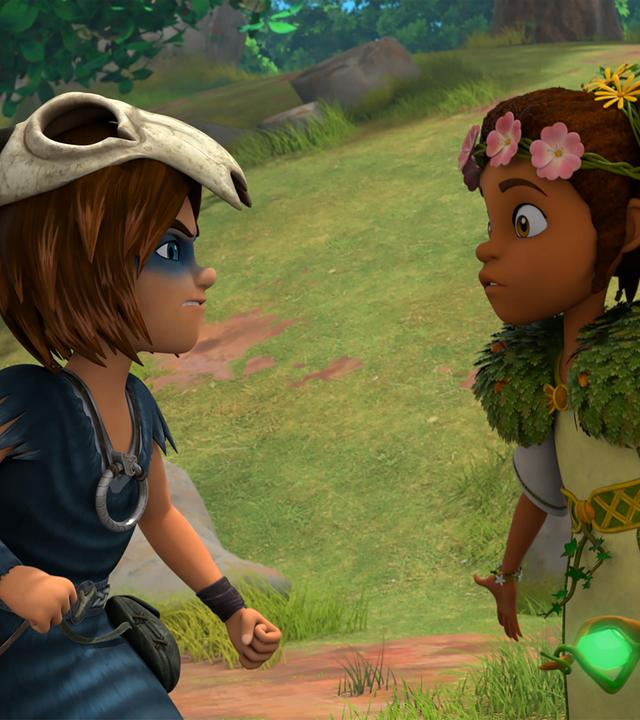 Auf einer Wiese im Wald steht Stig mit wutverzerrtem Gesicht und zu Fäusten geballten Händen vor Katell. Sie blickt ihn ruhig und etwas erschrocken an.