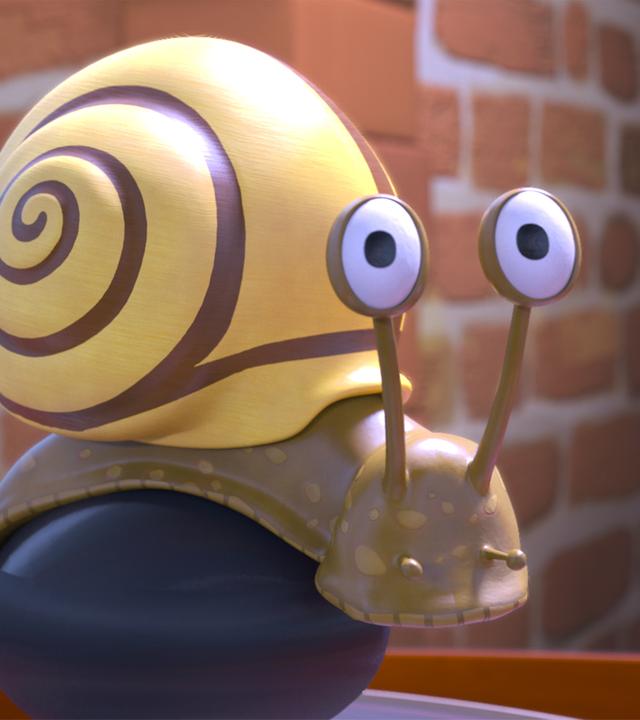 Die Schnecke Steffen hat ein gelb-braunes Schneckenhaus und schaut einen mit großen Augen an.
