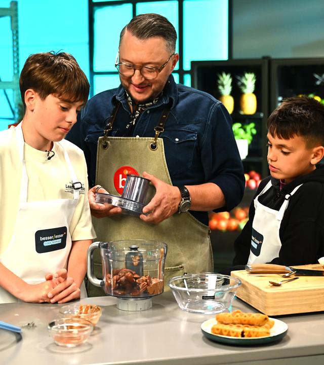 Sebastian Lege mit Bruno Kuster und Rejan Rudari, Besseresser goes Schule