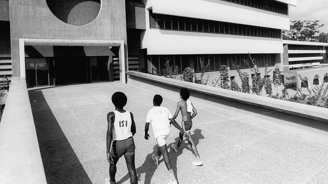 Standbild:Bauhaus Imaginista