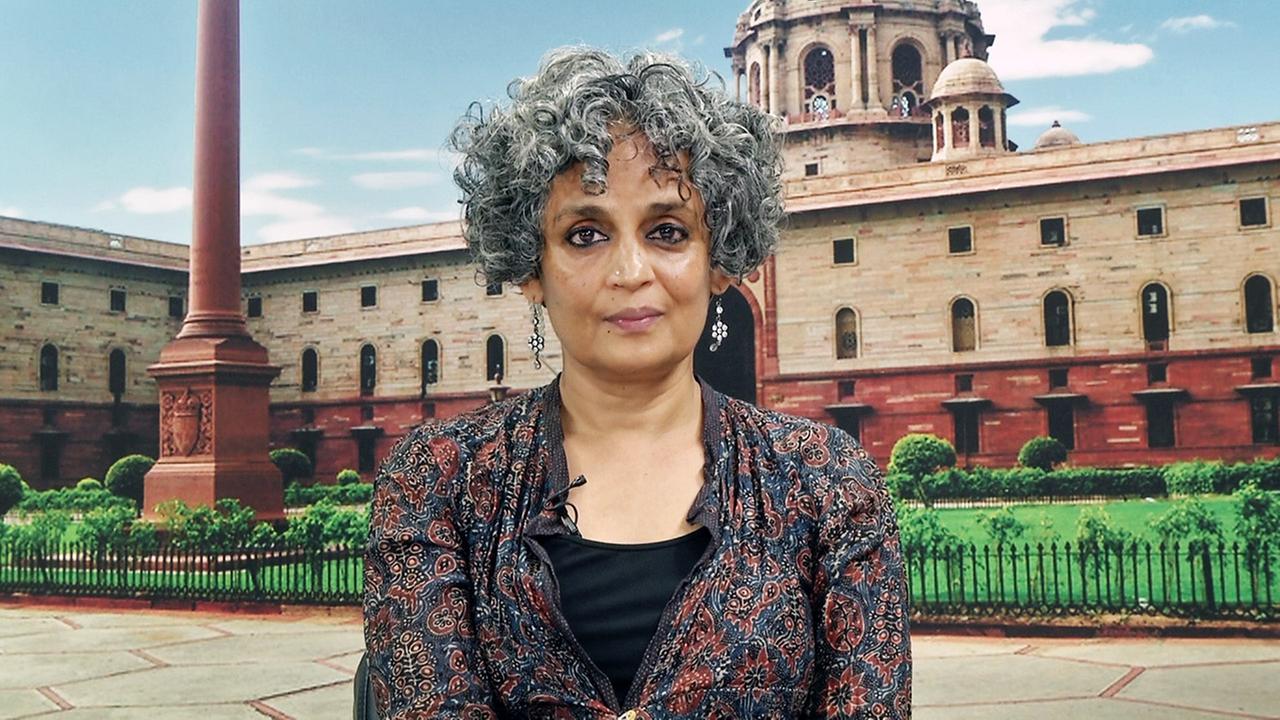 Standbild:Gespräch mit der Schriftstellerin Arundhati Roy