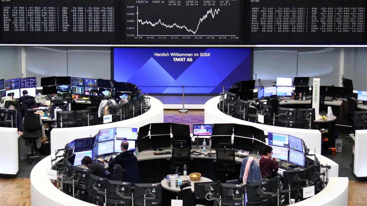 Dax Steigt Auf Rekordhoch Us Techgiganten Treiben Den Kurs Zdfheute