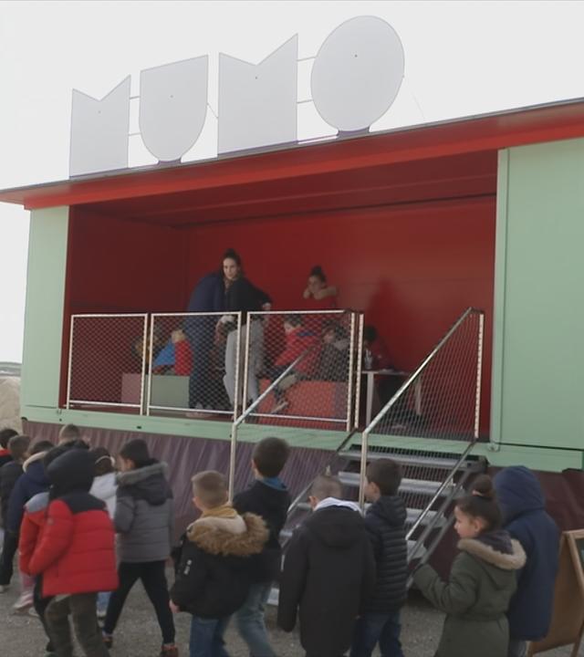 Frankreich: Museum auf Rädern