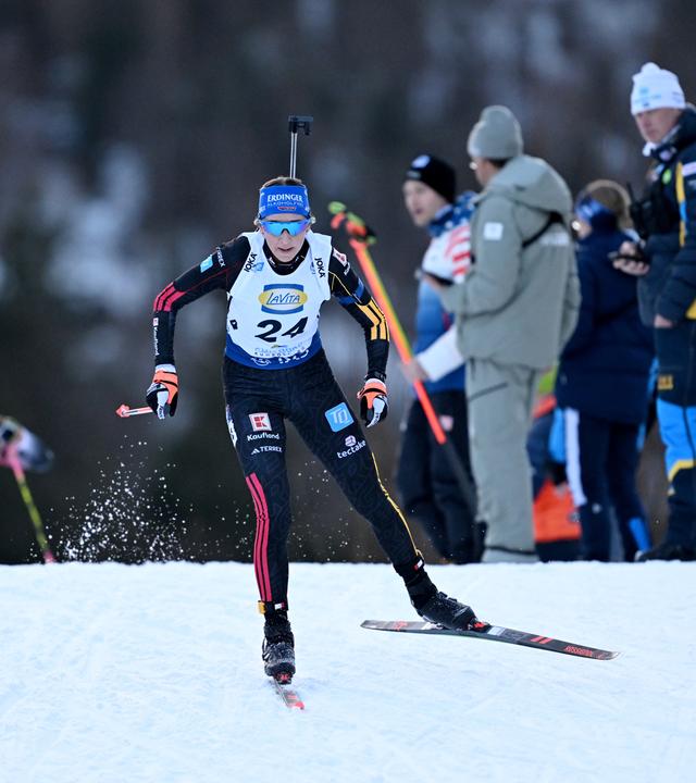 Die deutsche Biathletin Franziska Preuß ist im Weltcup in Ruhpolding auf der Strecke unterwegs