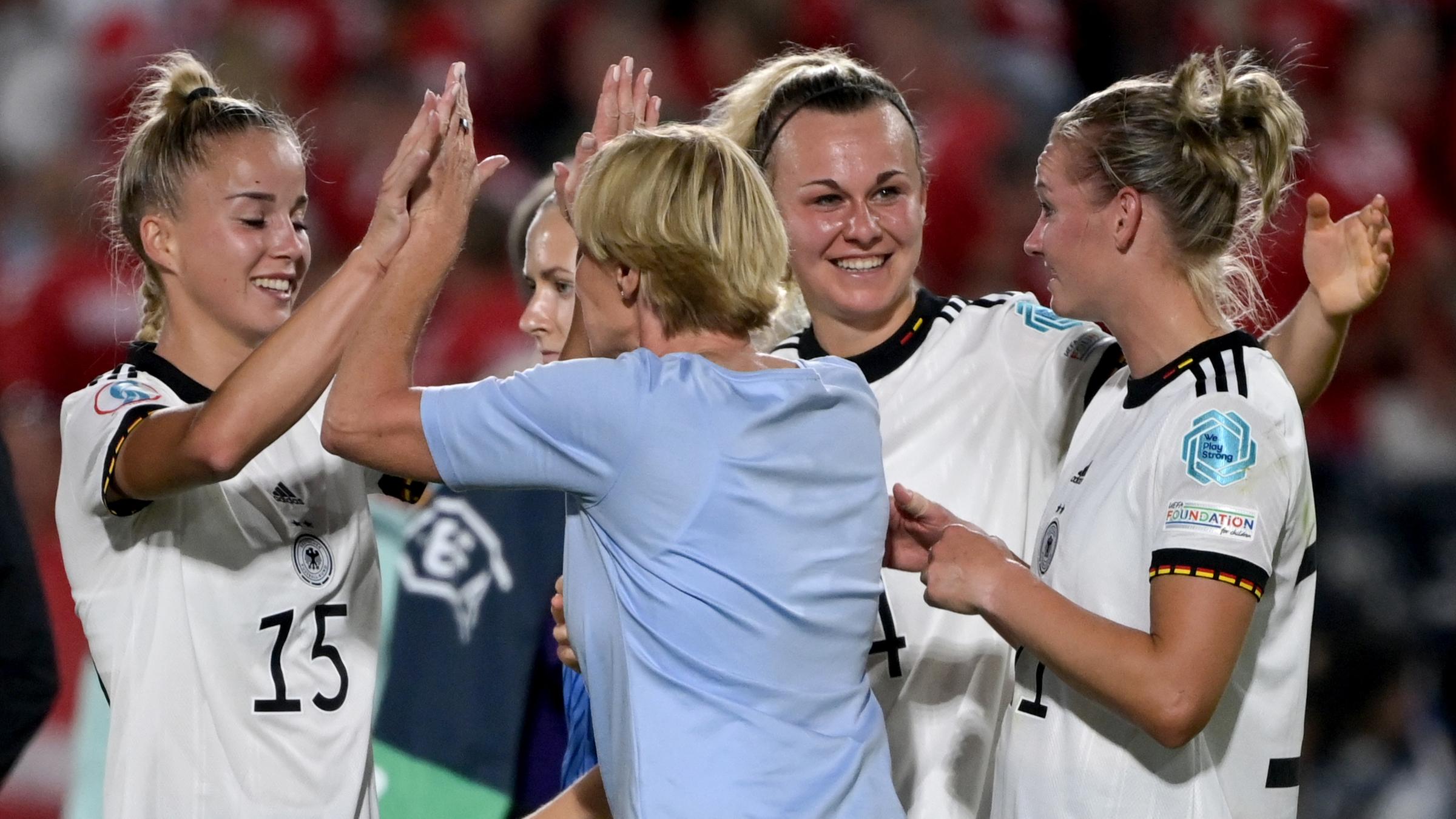 Fußball-EM 2022 - DFB-Frauen mit Zeichen an die Konkurrenz