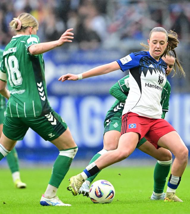 Lina Hausicke, Victoria Schulz und Maja Sternad am 21.02.26