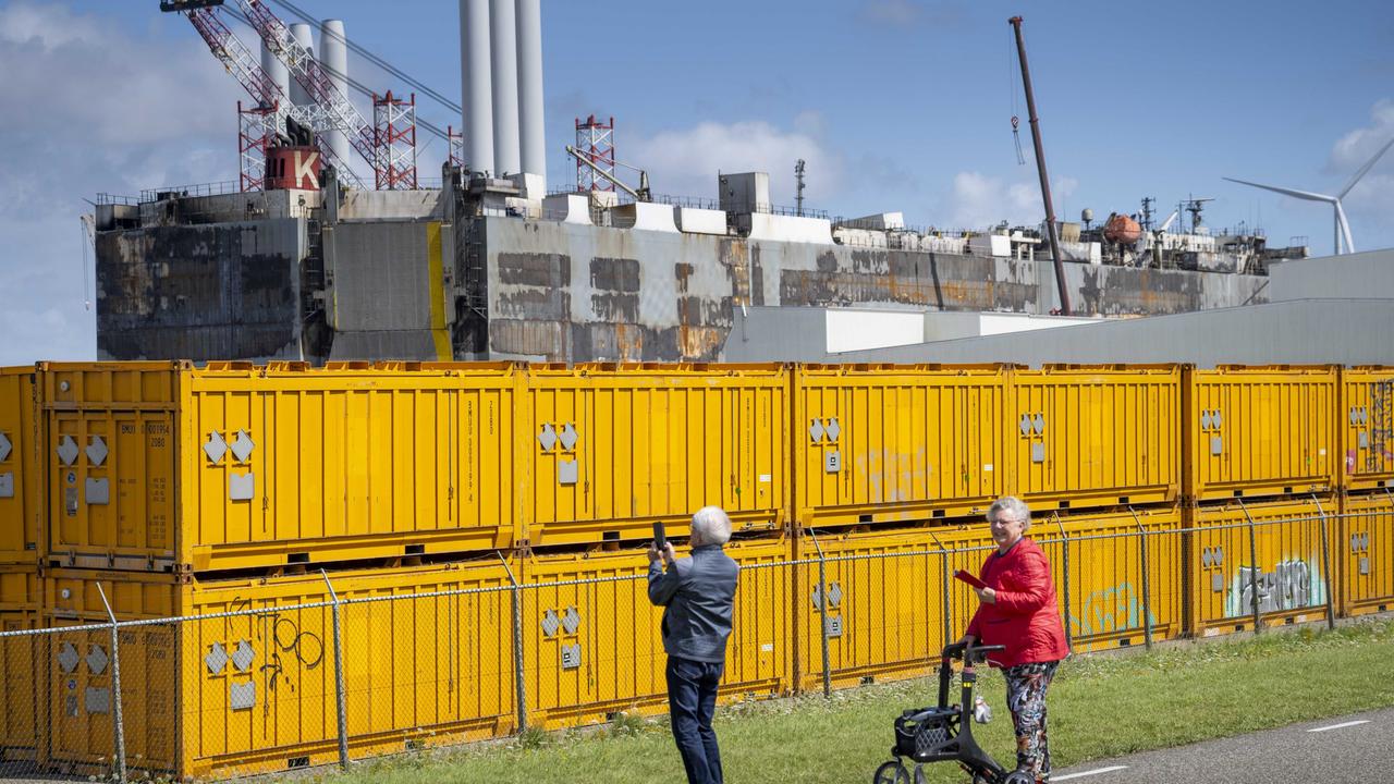 Frachter Fremantle Highway Bergung der Ladung nach Brand ZDFheute