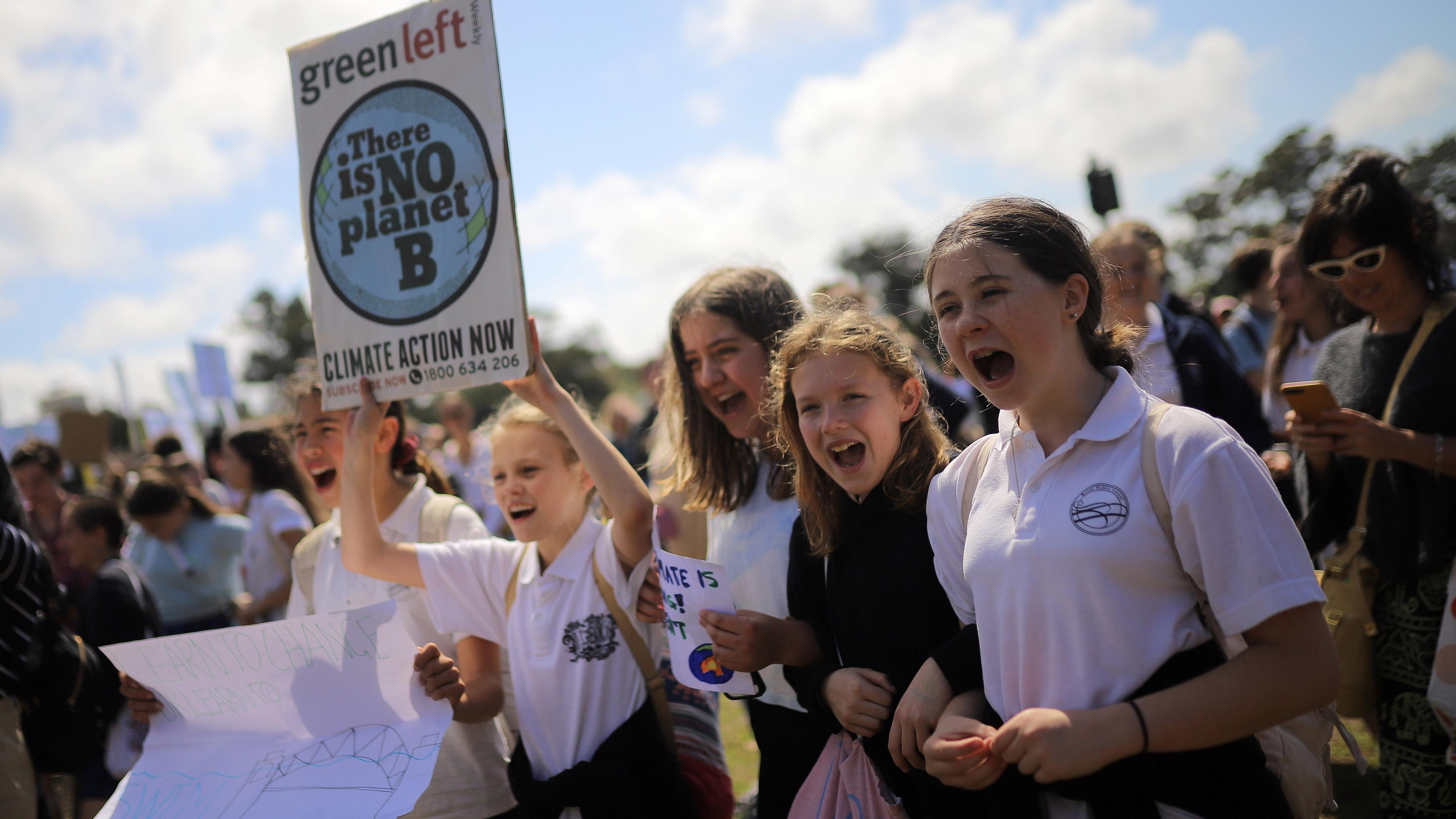 Schüler demonstrieren für eine andere Klimapolitik in Sydney, Australien.