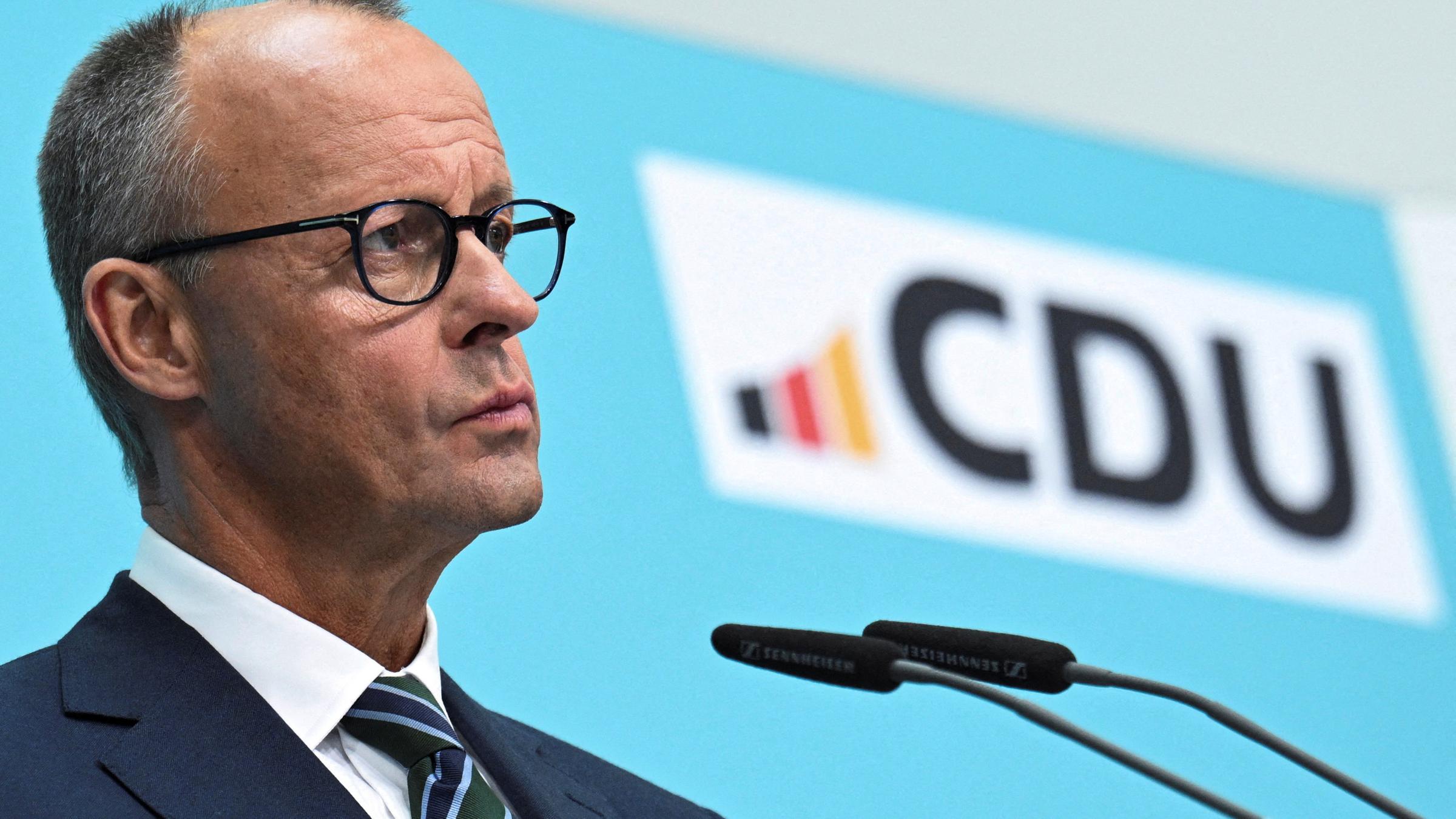 erlin: CDU-Vorsitzende Friedrich Merz nimmt an einer Pressekonferenz nach der Brandenburger Wahl teil