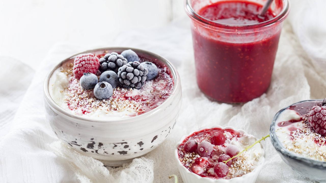 Frozen Yogurt Mit Gemischten Beeren — Rezepte Suchen