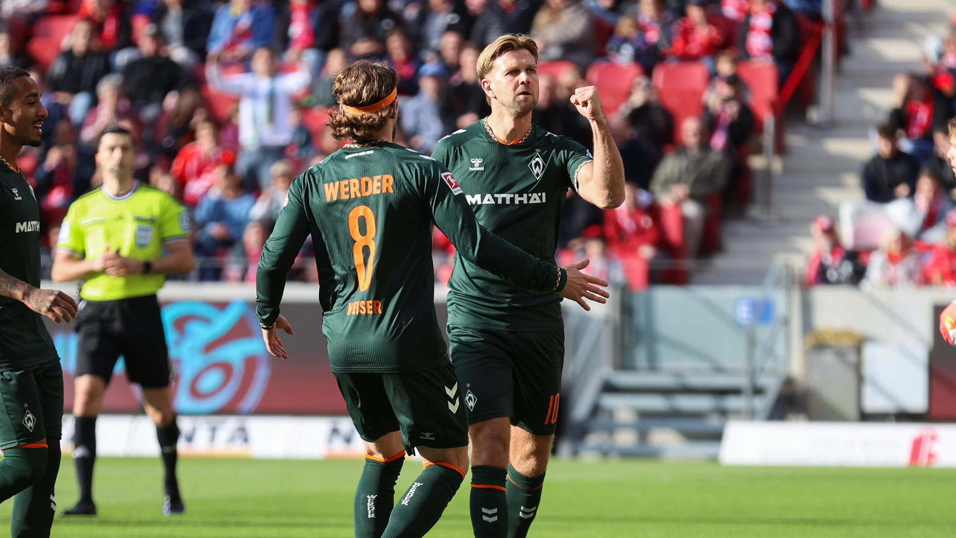 Niclas Fuellkrug (SV Werder Bremen) jubelt. 