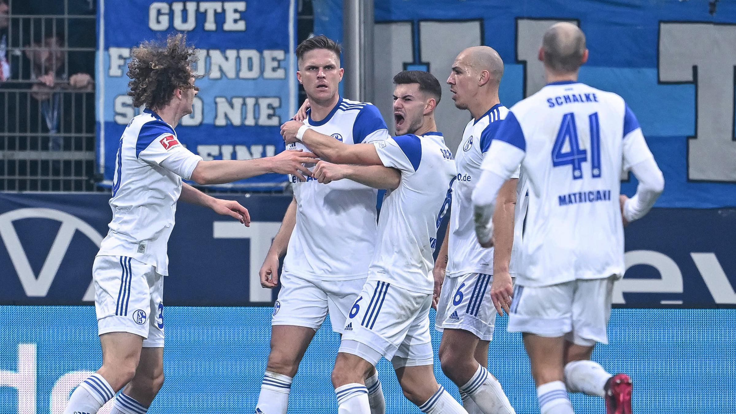 Fußball-Bundesliga 20 in Bochum - Schalke 04 ist wieder da