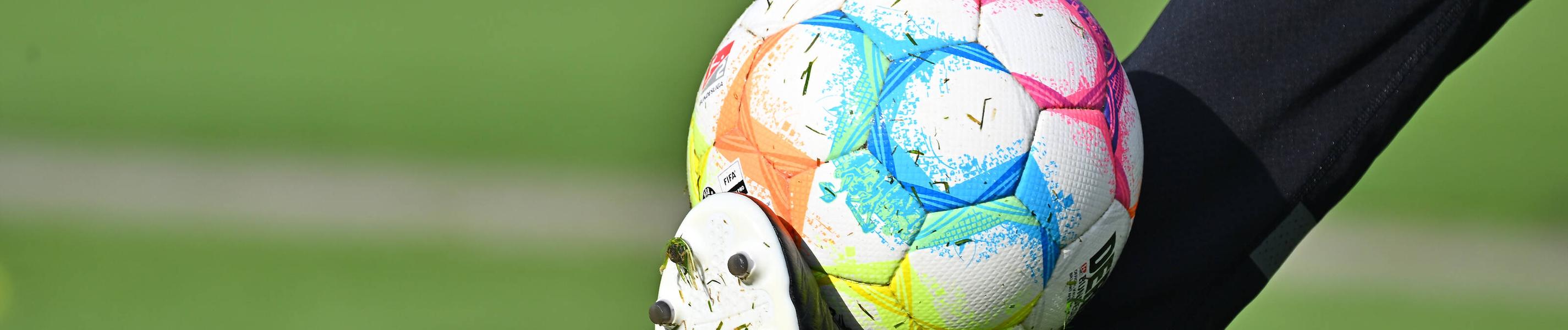 Offizieller Spielball der Bundesligasaison 2021/2022
