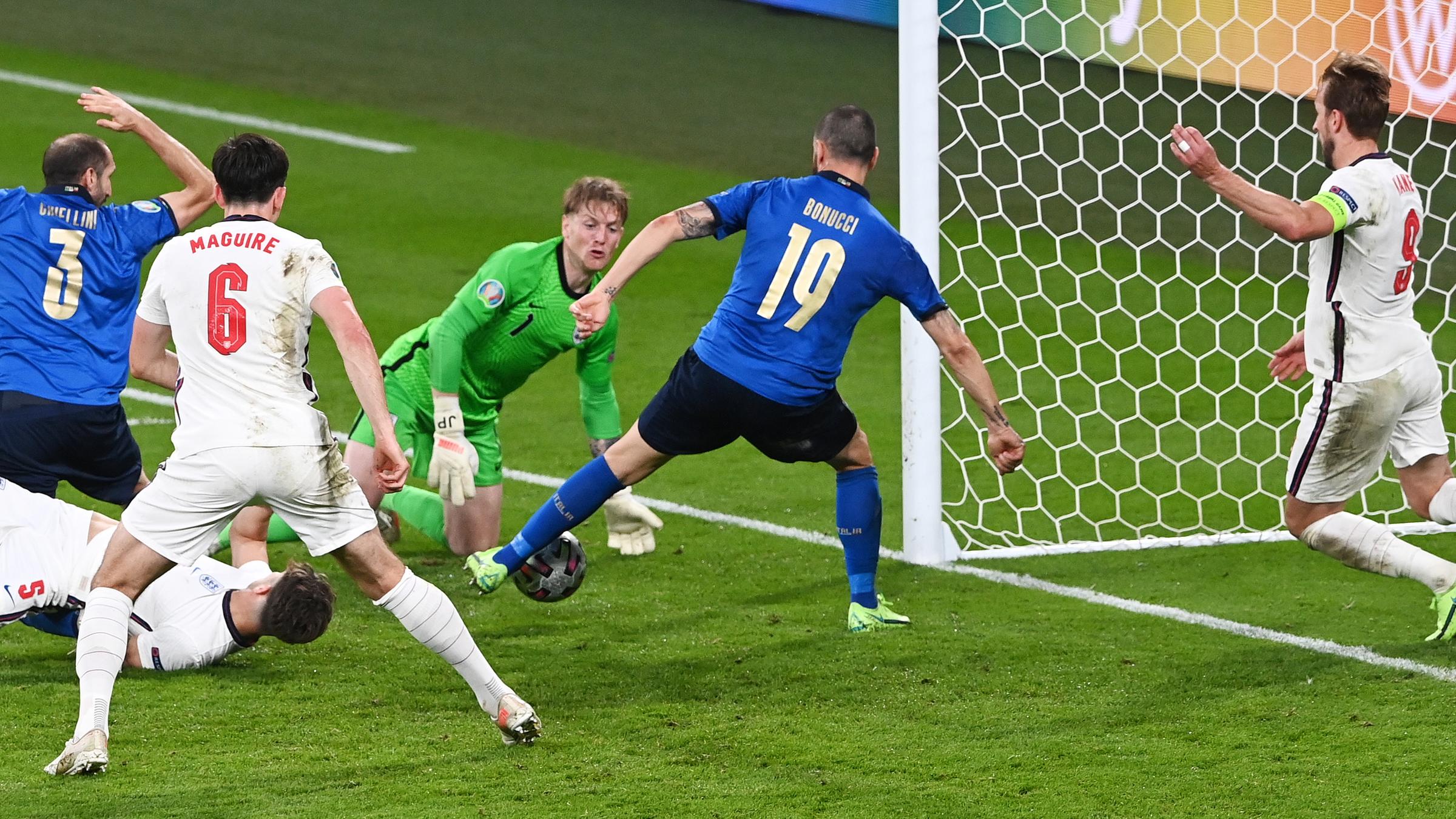 Bonucci, Leonardo - erzielt das 1:1 im EM-Finale gegen England 2021