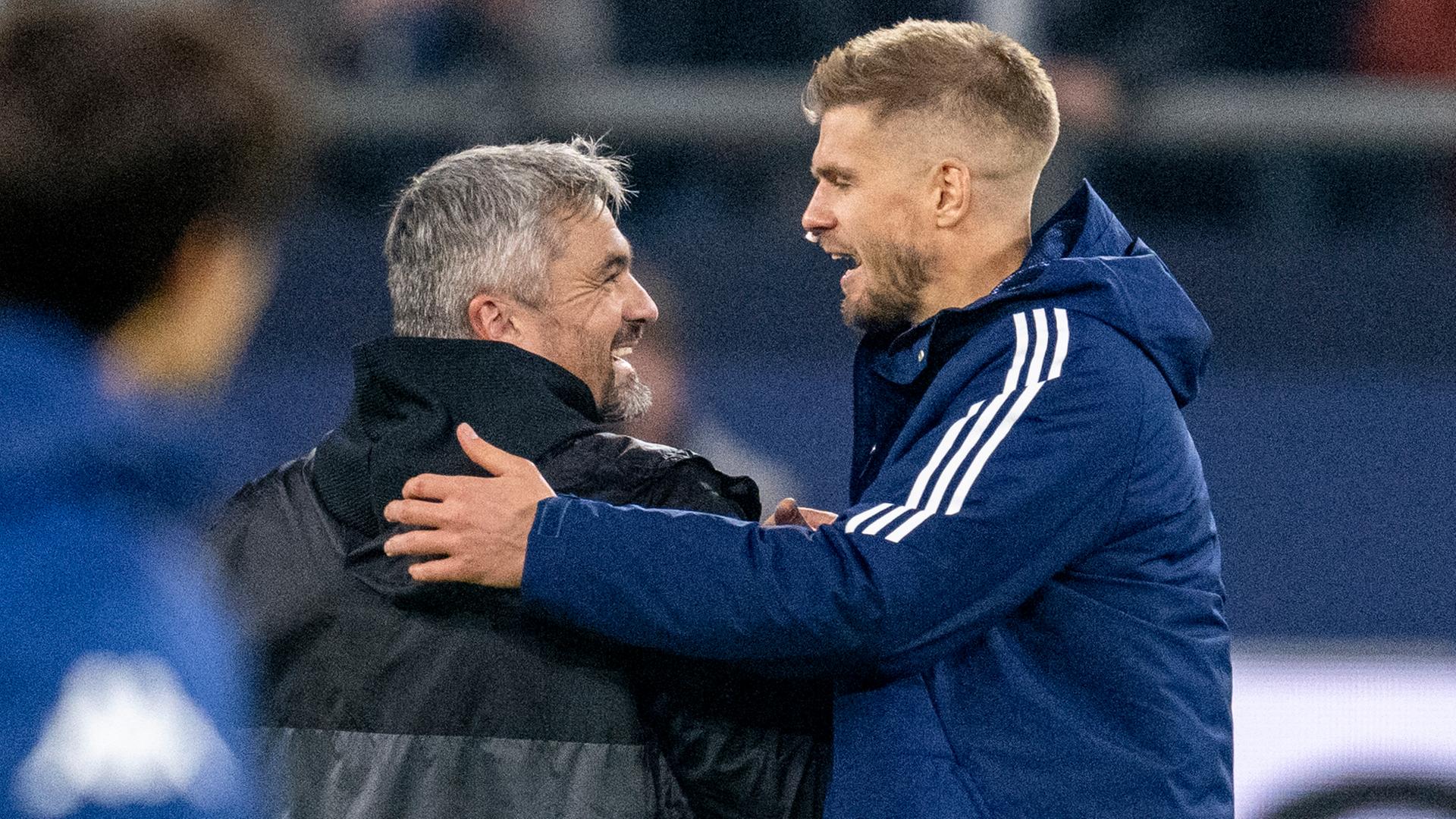 Fußball: Trainer Reis und Torjäger Terodde (r.) vom FC Schalke 04.