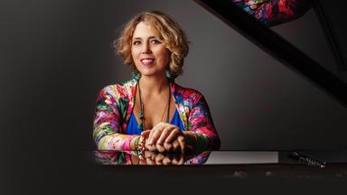 Kulturzeit - Ausnahme-pianistin Gabriela Montero Im Studio