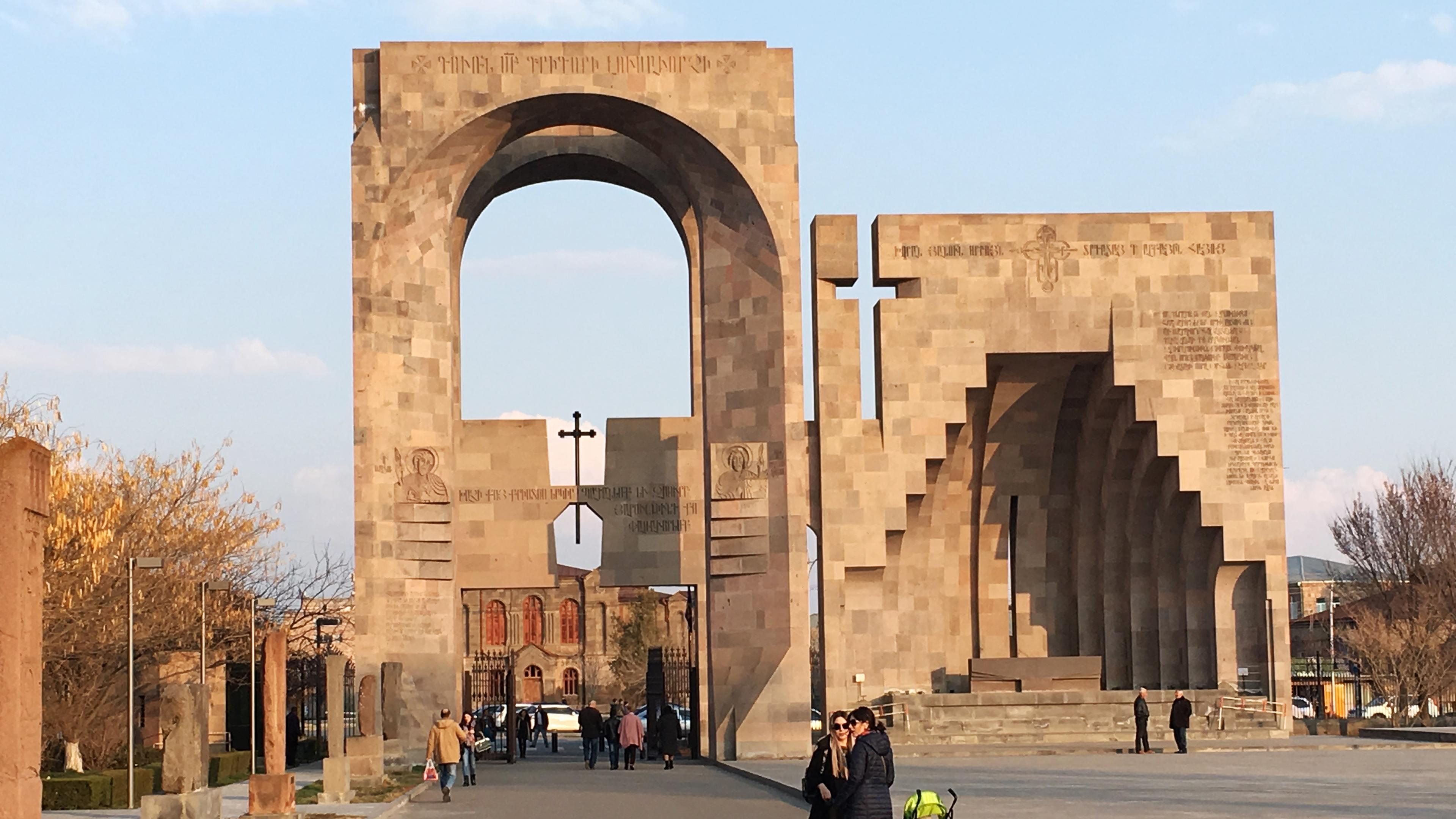 Die Klosteranlage Etschmiadsin: Hier residiert der Patriarch der armenisch-postolischen Kirche