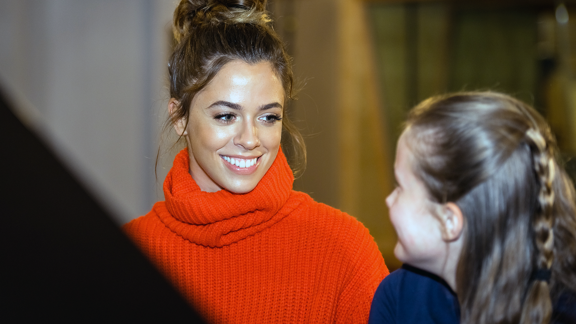 Dein-Song-Kandidatin Raphaela mit Schlager-Sängerin Vanessa Mai