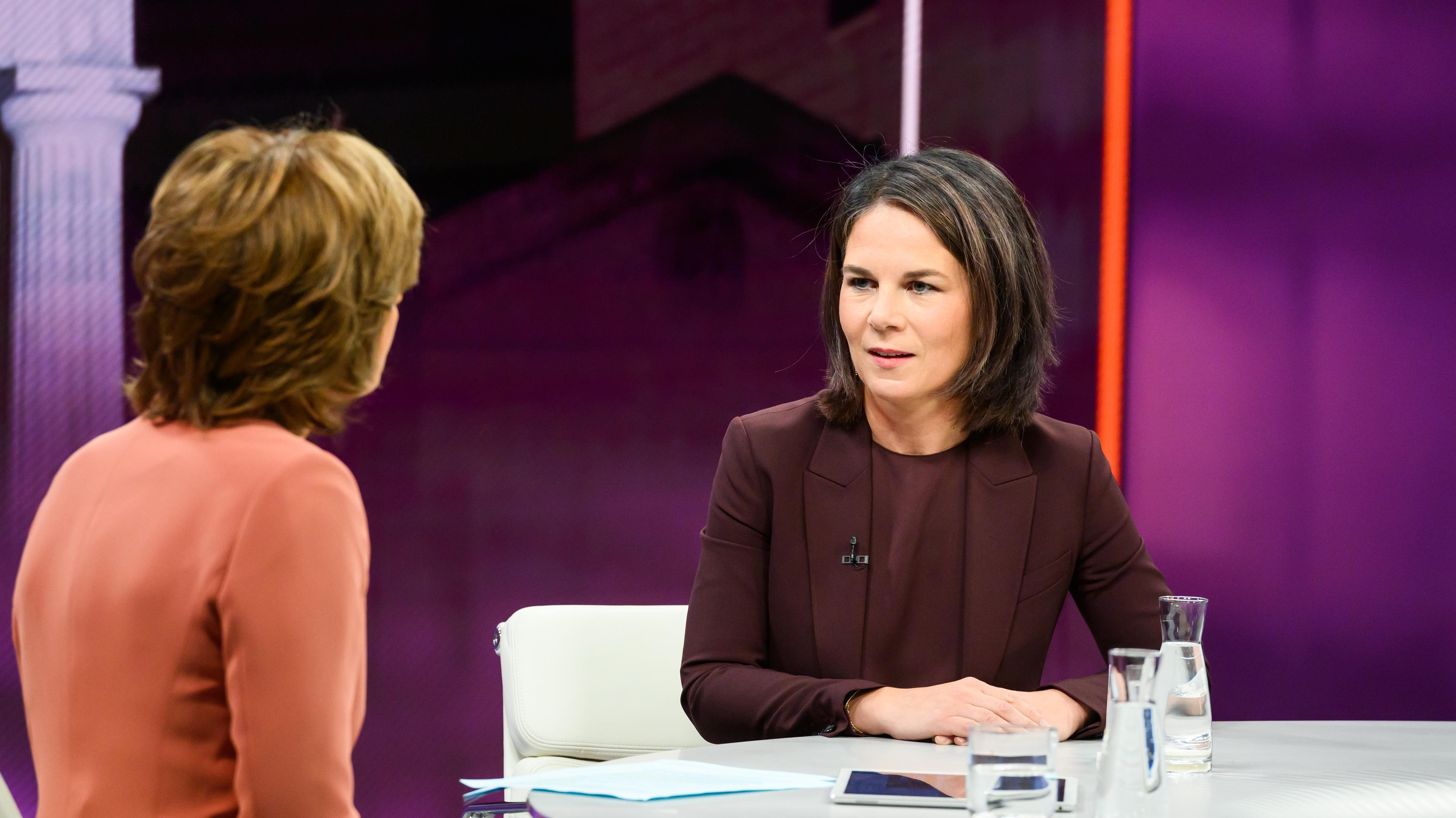 Annalena Baerbock bei Maybrit Illner