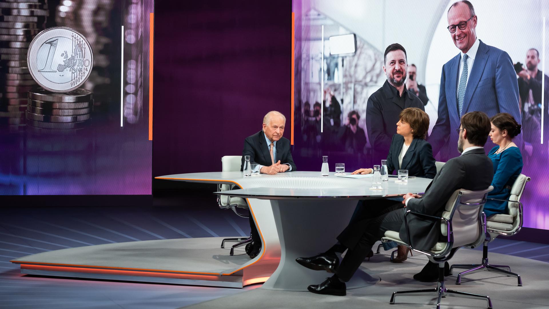 v.l.: Wolfgang Ischinger, Maybrit Illner, Marina Weisband, Frank Sauer Eingespielt: Wolodymyr Selenskyj