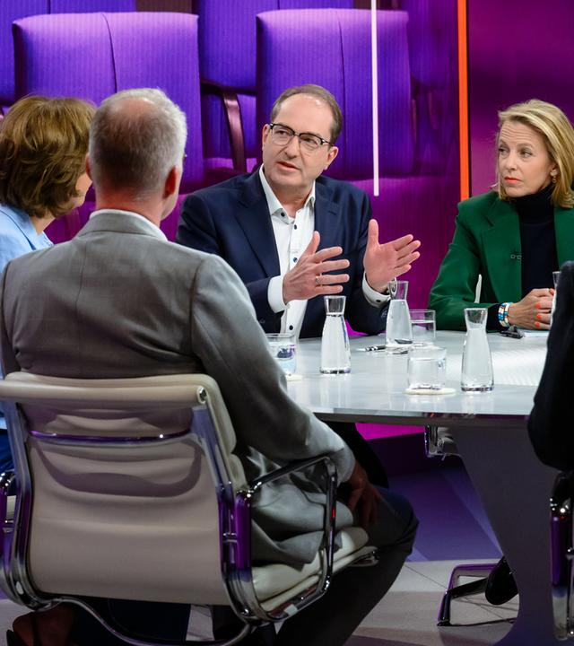 Von links: Maybrit Illner, Matthias Miersch, Alexander Dobrindt, Julia Jäkel
