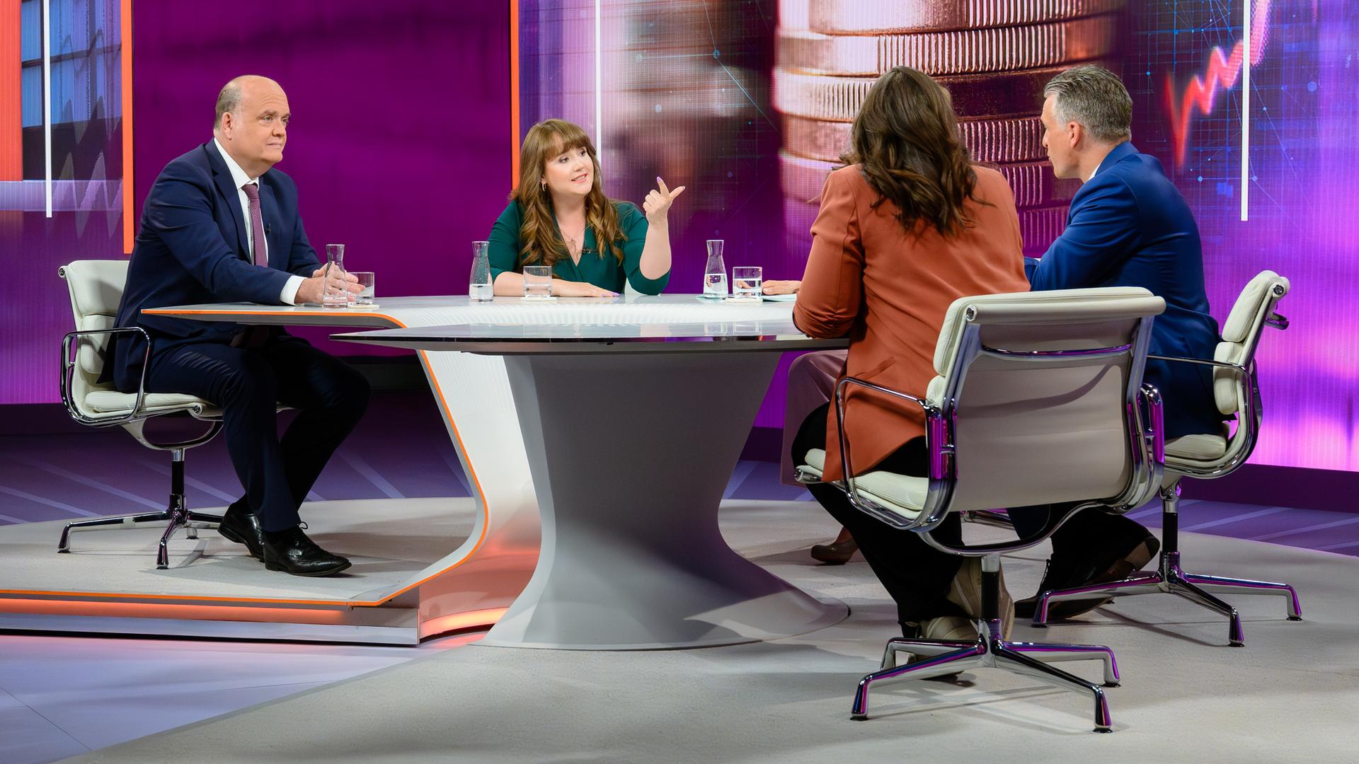 Von links: Maybrit Illner, Ricarda Lang, Thorsten Frei