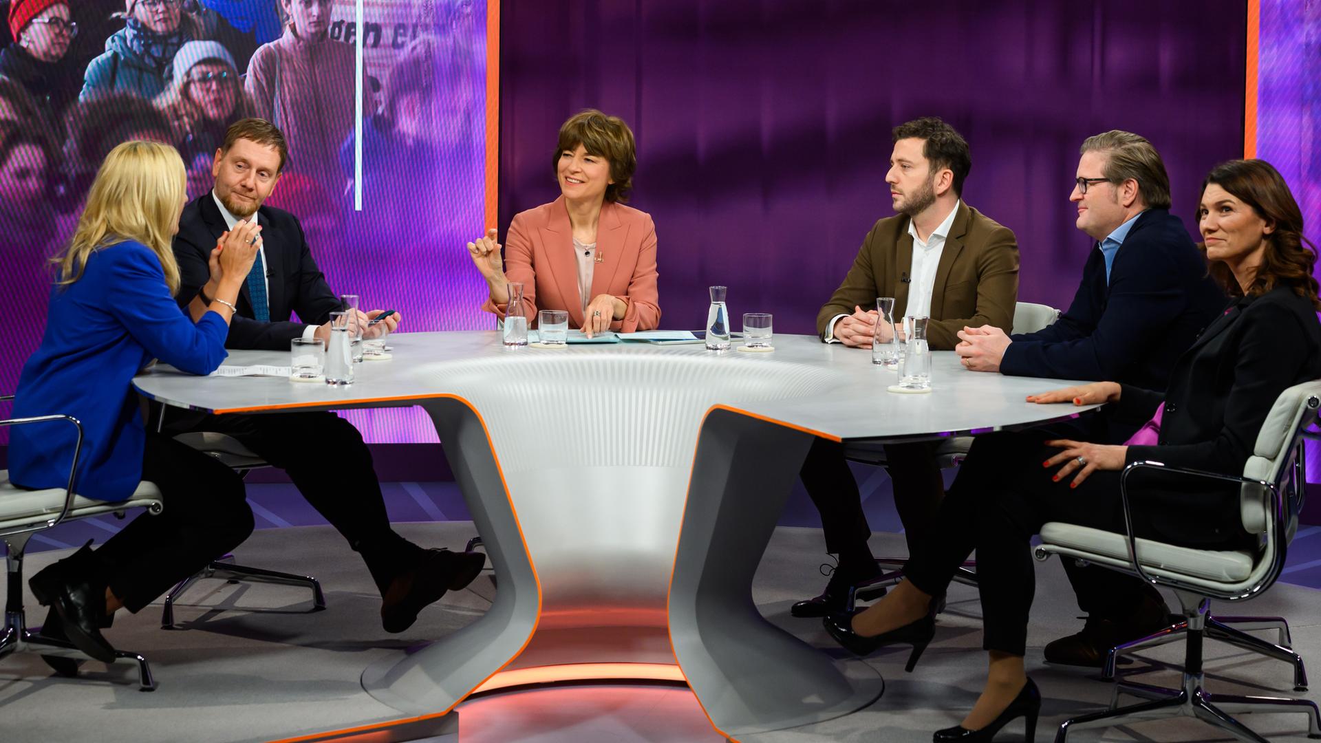 Maybrit Illner mit ihren Gästen: Elisa Hoven, Michael Kretschmer, Felix Banaszak, Michael Bröcker, Tanja Schweiger