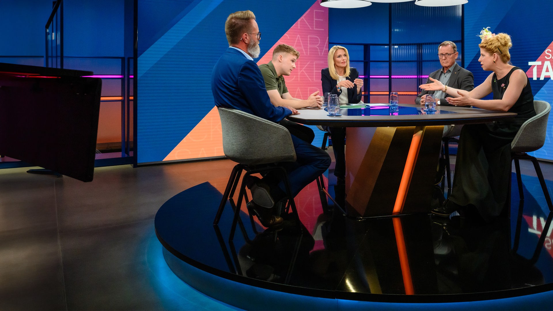 Von links: Quentin Gärtner, Sarah Tacke, Claus Ruhe Madsen, Bodo Ramelow, Christina Böhm