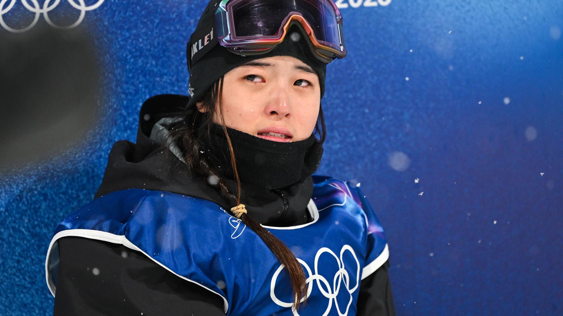 Gaon Choi (KOR) enttäuscht im Snowboard-Halfpipe. 
