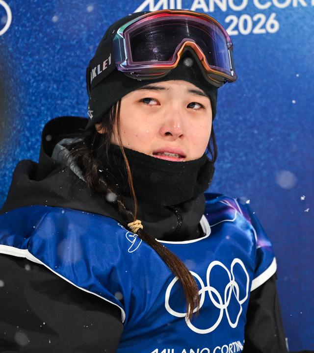Gaon Choi (KOR) enttäuscht im Snowboard-Halfpipe. 