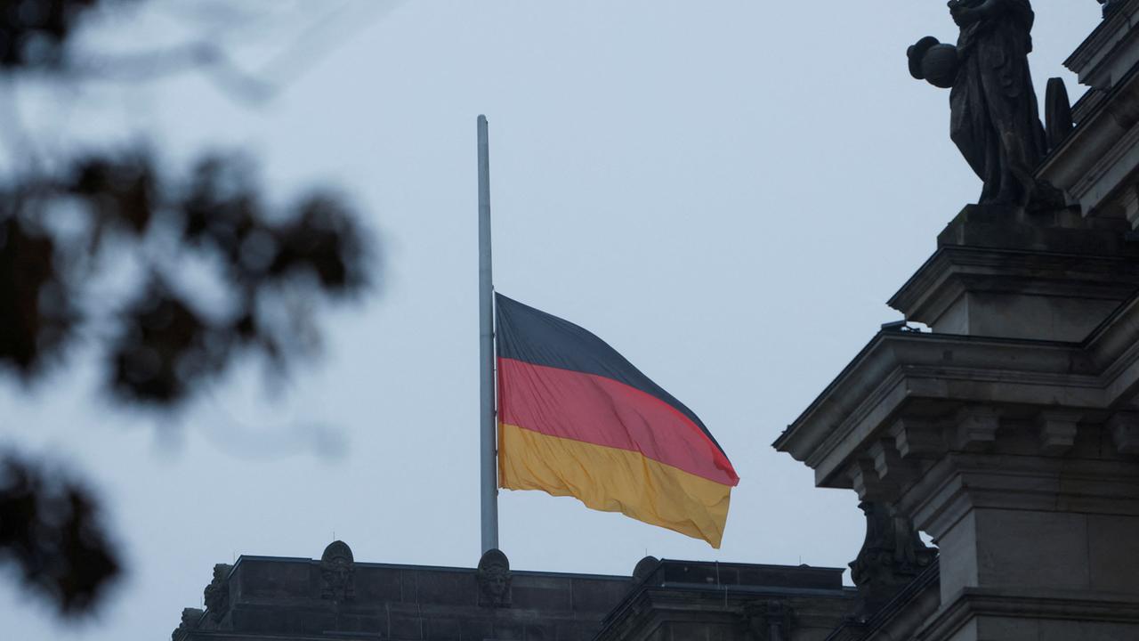 Bundestag erinnert an homosexuelle NS-Opfer