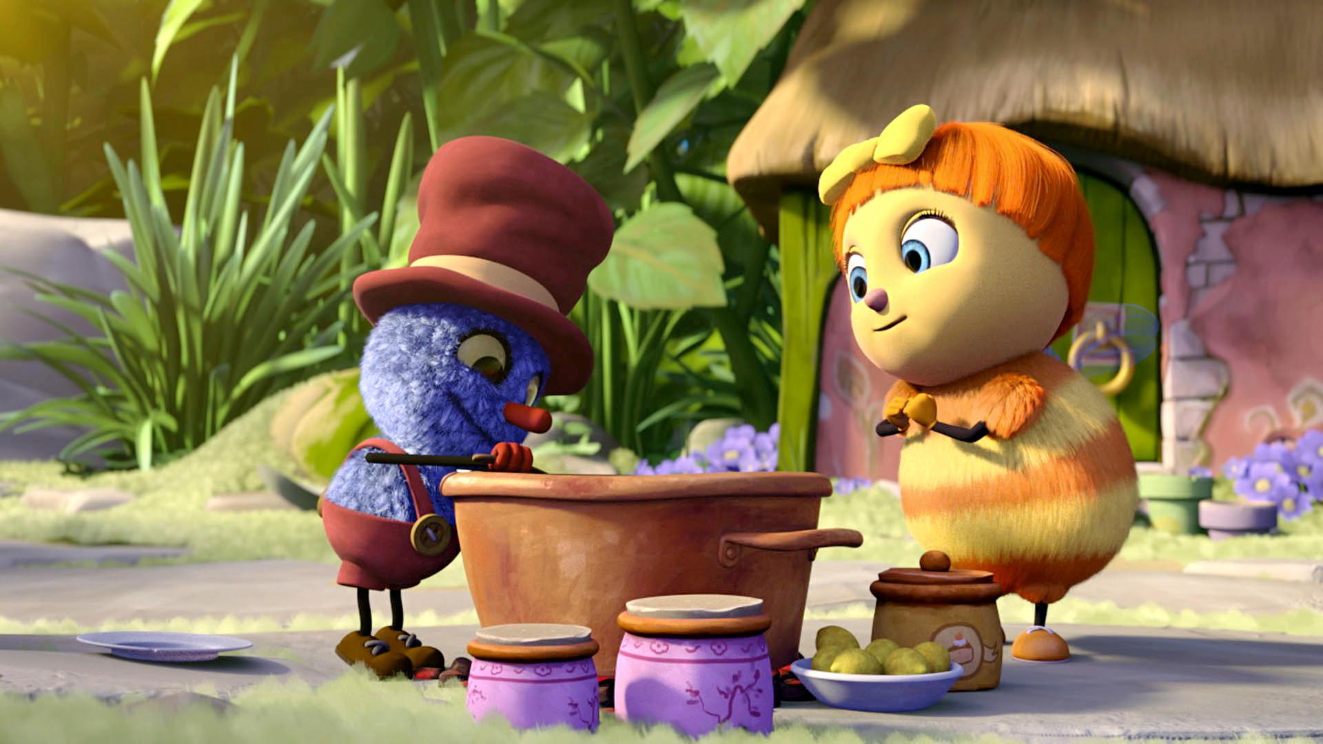 Klaus (links) probiert Josefines (rechts) Marmelade aus einem großen Marmeladentopf, der zwischen ihnen auf dem Boden steht. Josefines Gesicht sieht dabei hoffnungsvoll aus.