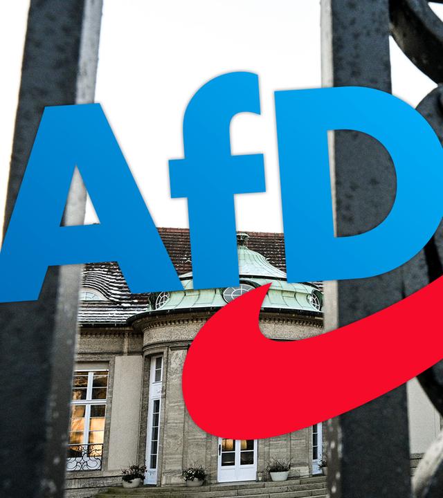 Hotel in Potsdam, in dem das Treffen im November stattfand, AfD Logo im Vordergrund 