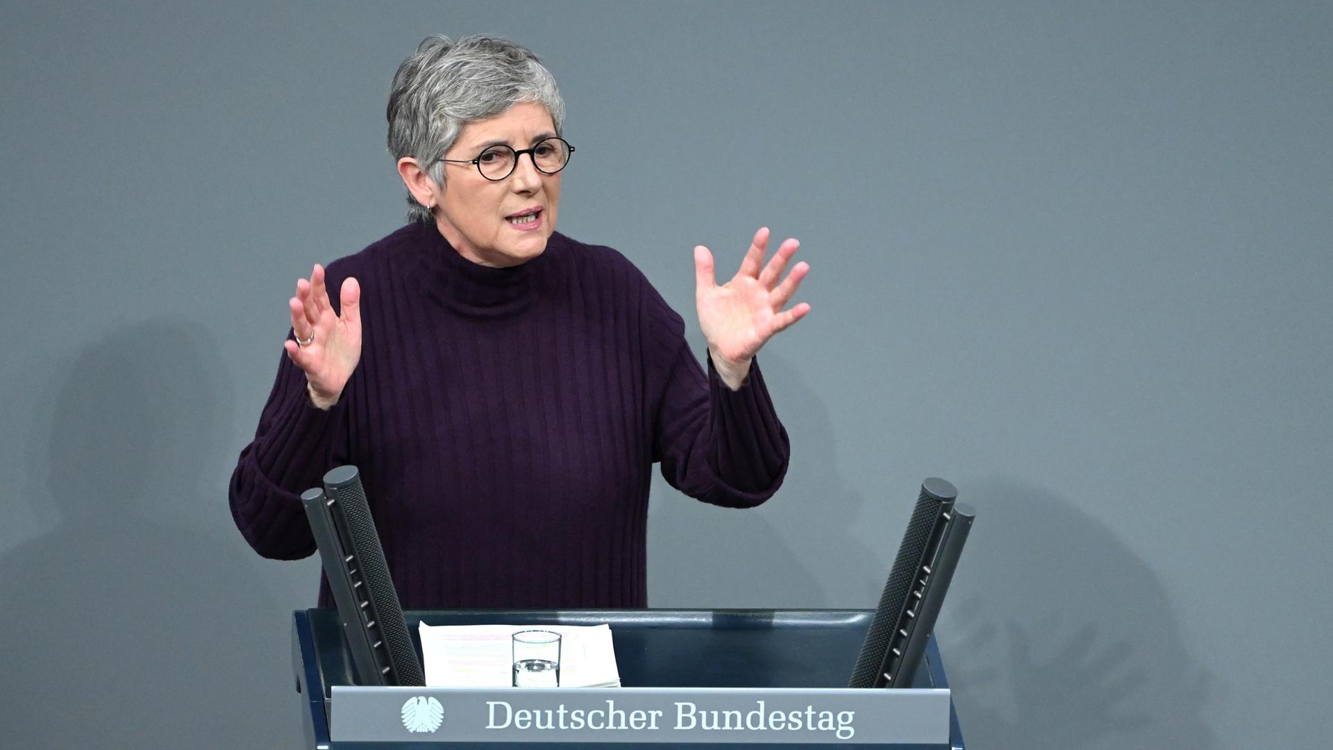 Britta Haßelmann bei der Generaldebatte im Bundestag am 26.11.2025 in Berlin
