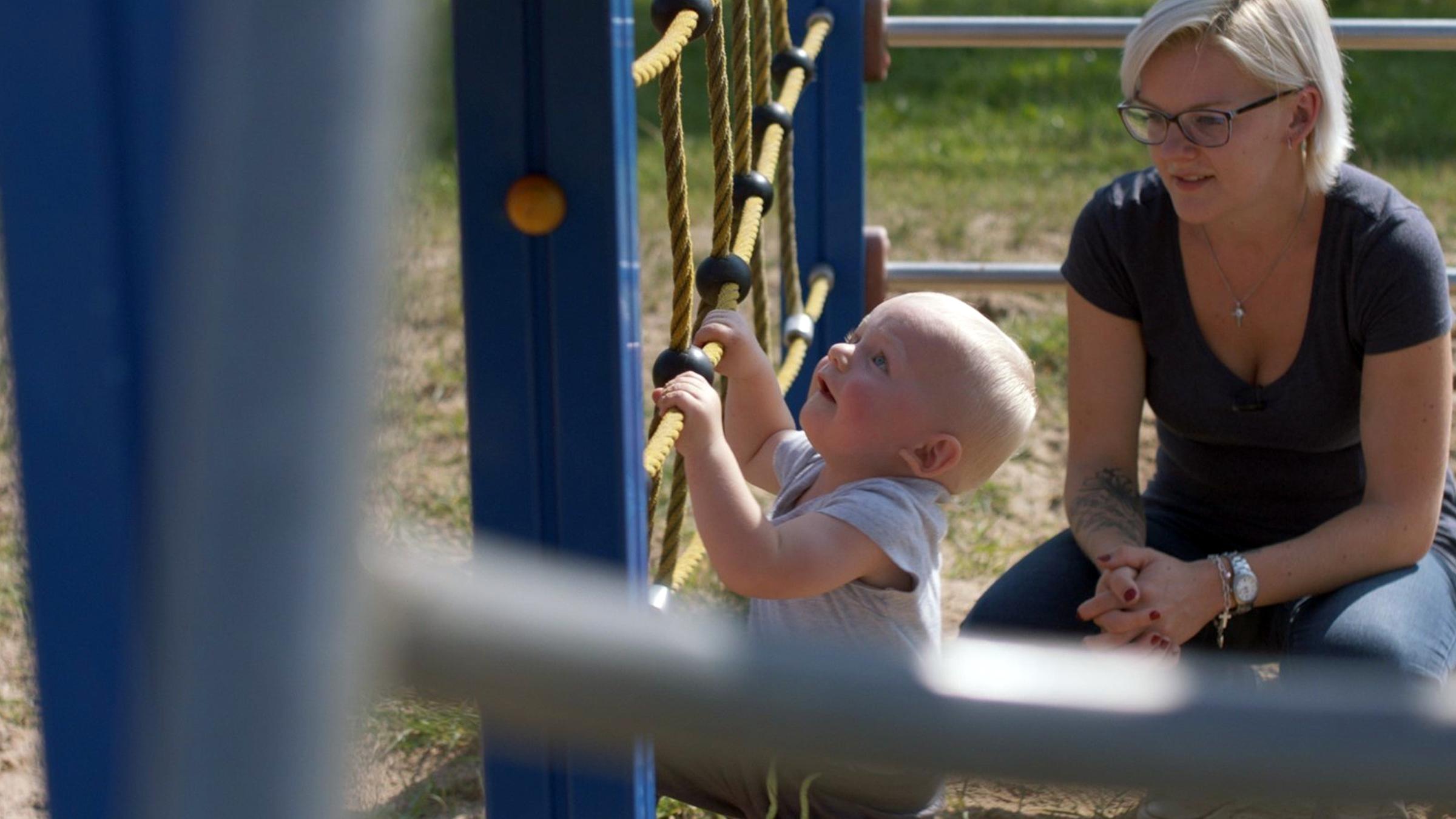 "Genug zum Leben? - Hartz IV auf dem Prüfstand": Alena Kleine, eine alleinerziehende Mutter 