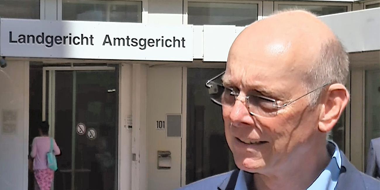 Missbrauchsopfer Georg Menne vor Landgericht Köln