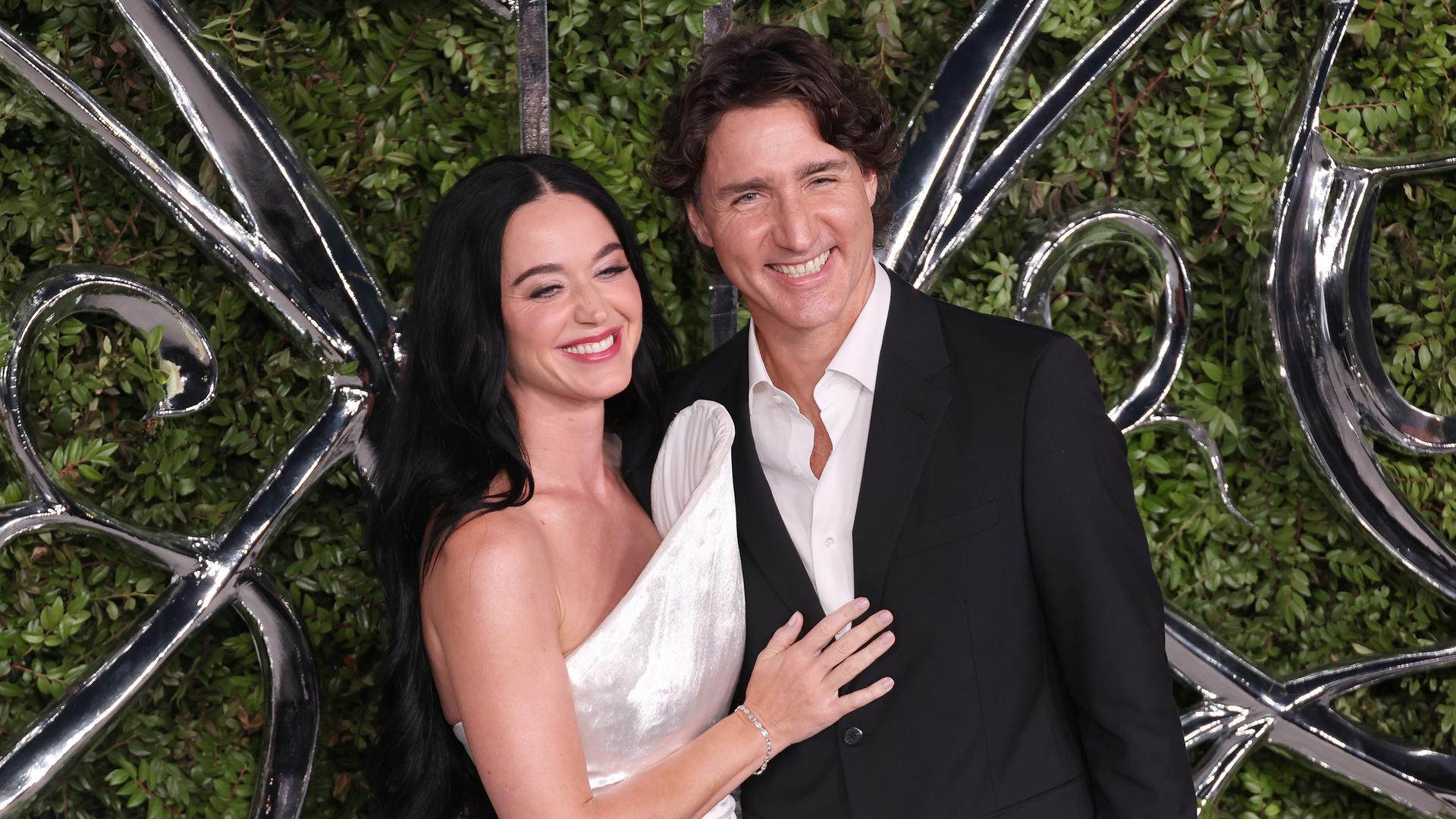 Das Bild zeigt Kary Perry und Justin Trudeau bei der Eröffnung des "Lucas Museum of Narrative Art".