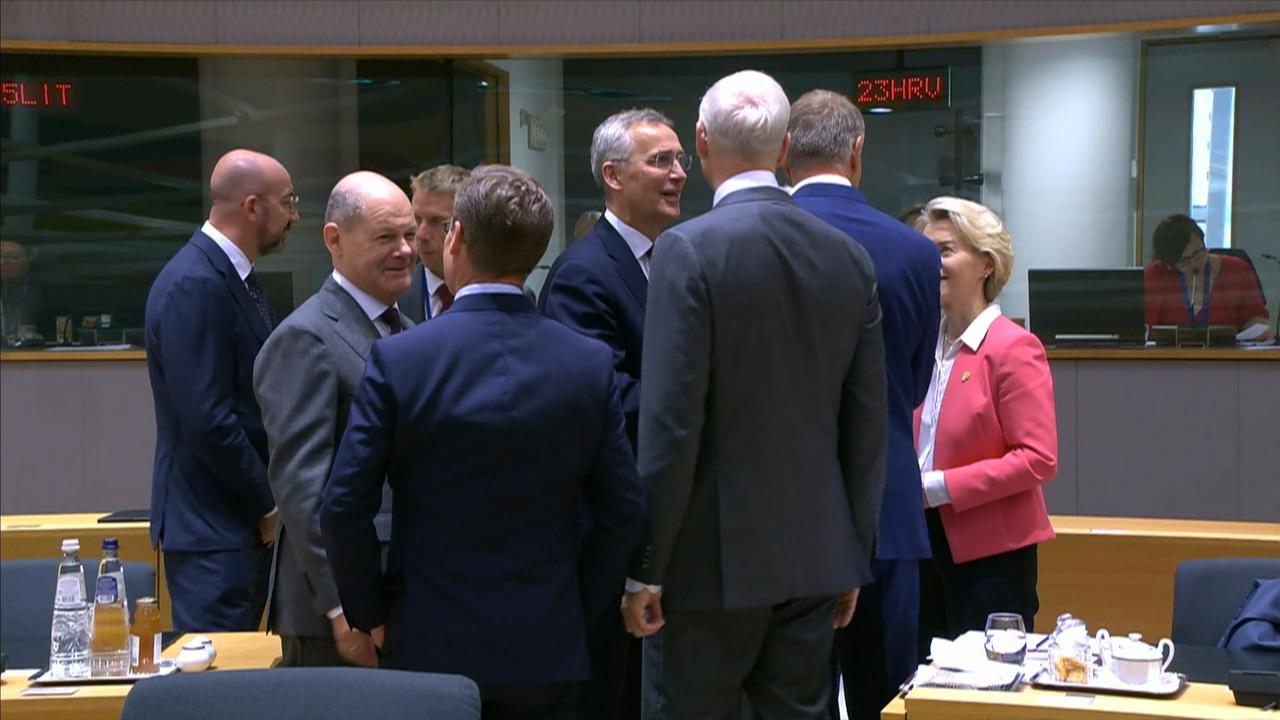 EUGipfel Ringen um Flüchtlingskompromiss ZDFheute