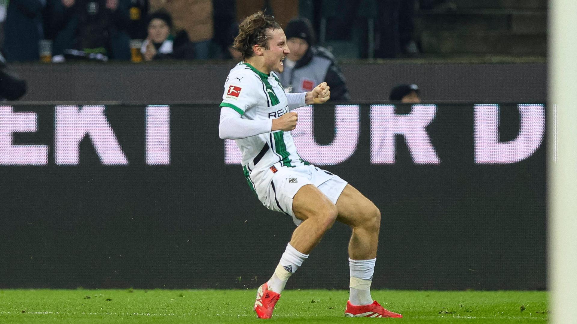 Mönchengladbachs Rocco Reitz jubelt nach seinem Treffer am 25.01.2025.
