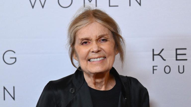 Die US-Journalistin Gloria Steinem bei ihrer Ankunft zum ersten "Caring For Women"-Dinner der Kering Foundation in New York.
