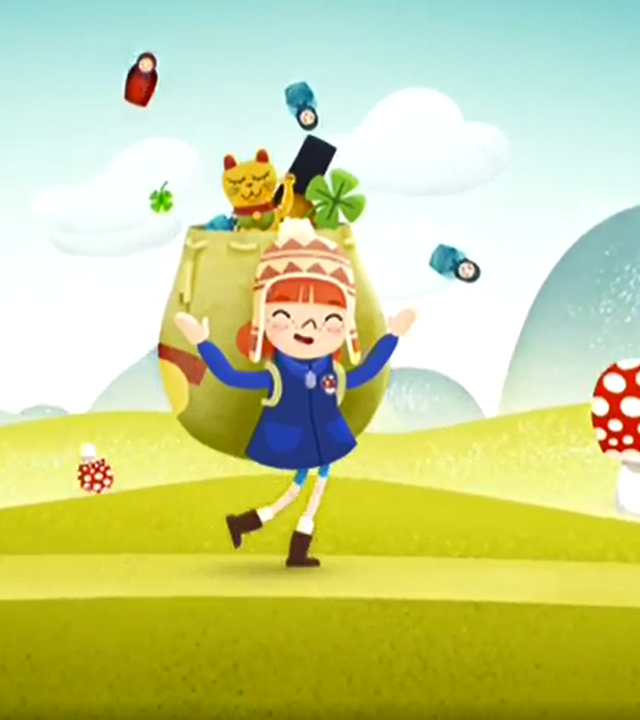 Mädchen mit vielen unterschiedlichen Glücksbringern