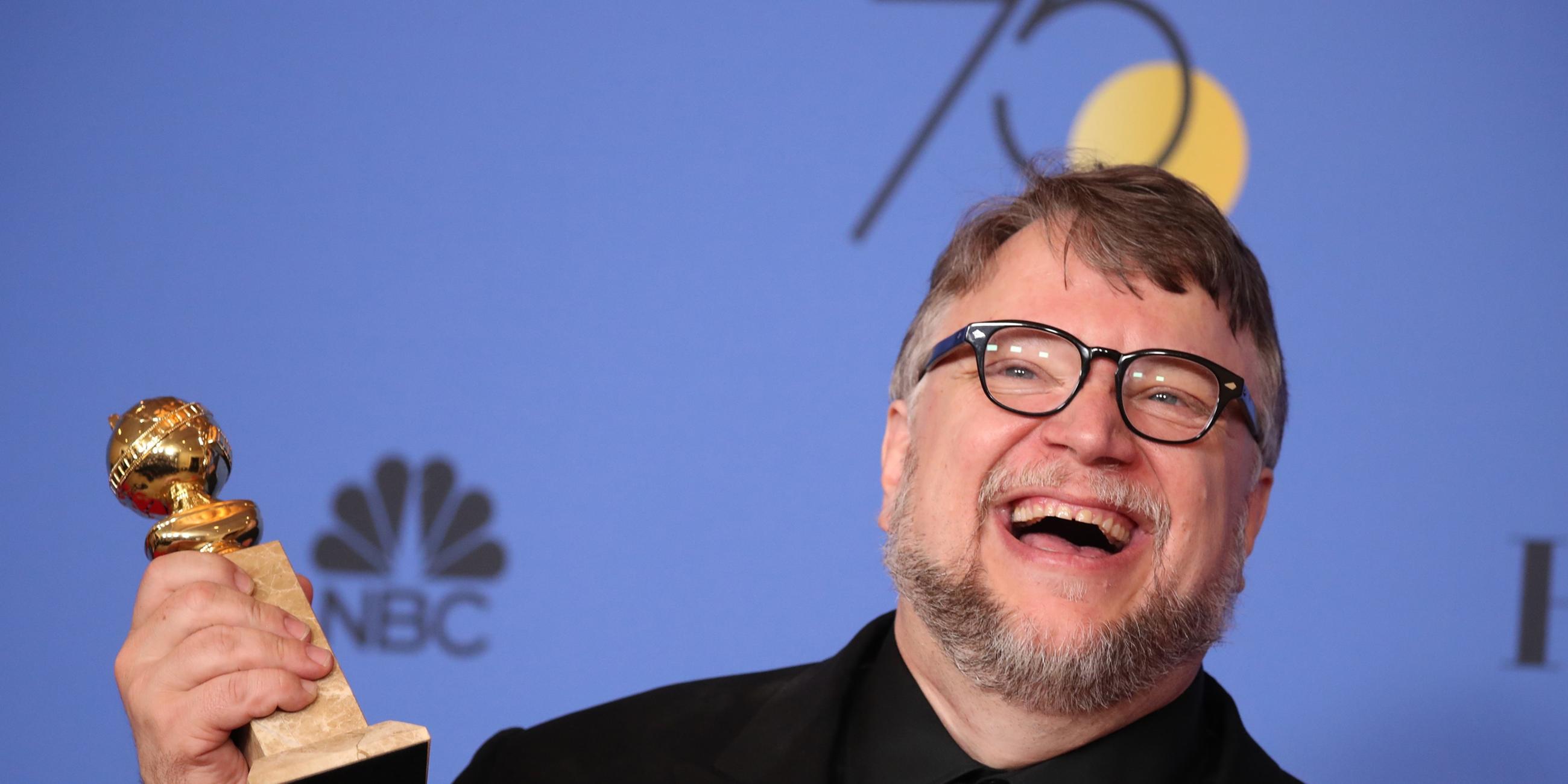 Gewinner in der kategorie beste Regie: Guillermo del Toro bei der 75. Golden Globe Verleihung in Beverly Hills