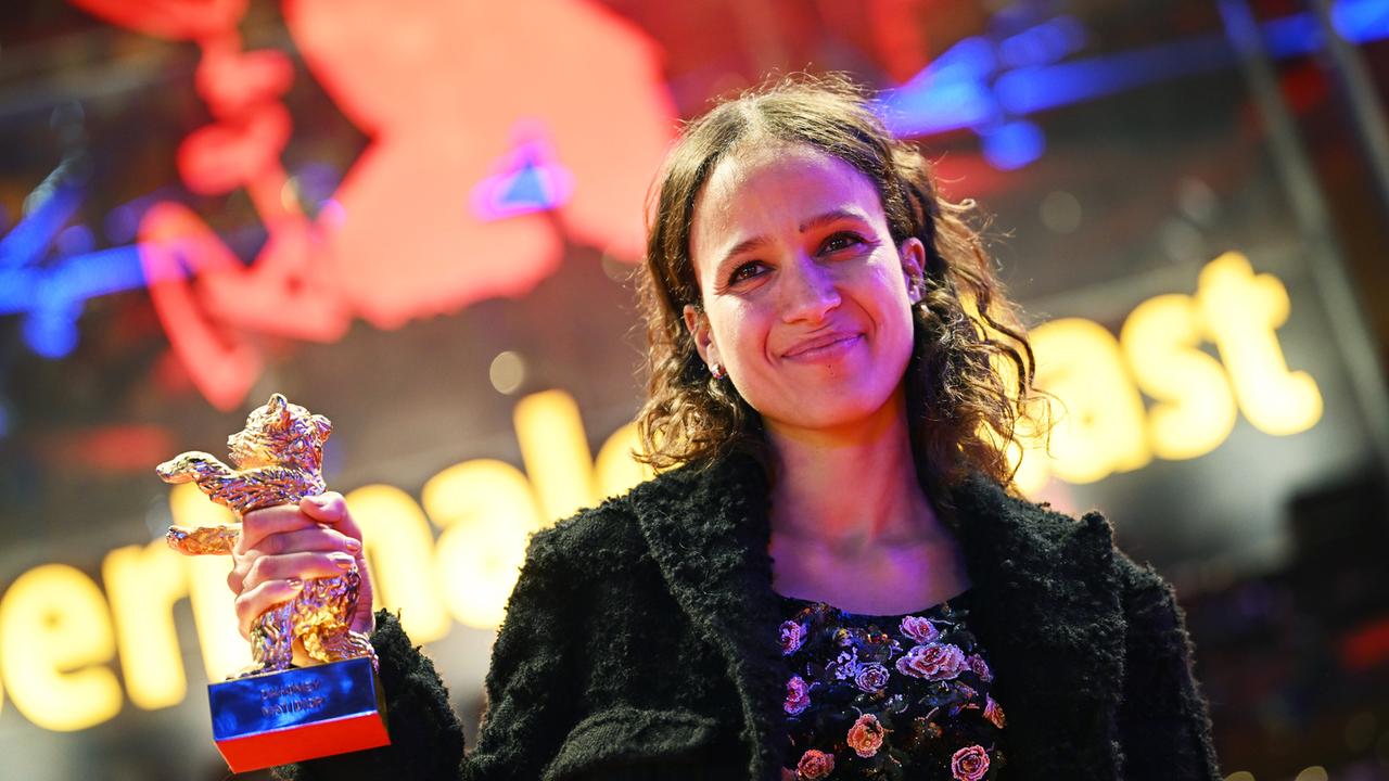 Как стать красивой советы. Taylor swift 2014. Советы как стать красивой в классе. Как стать популярной. Девушки без косметики.