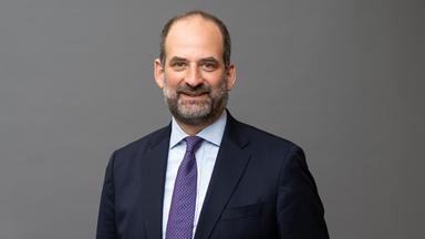 Porträt ZDF-Fernsehratsmitglied Dr. Matthias Belafi