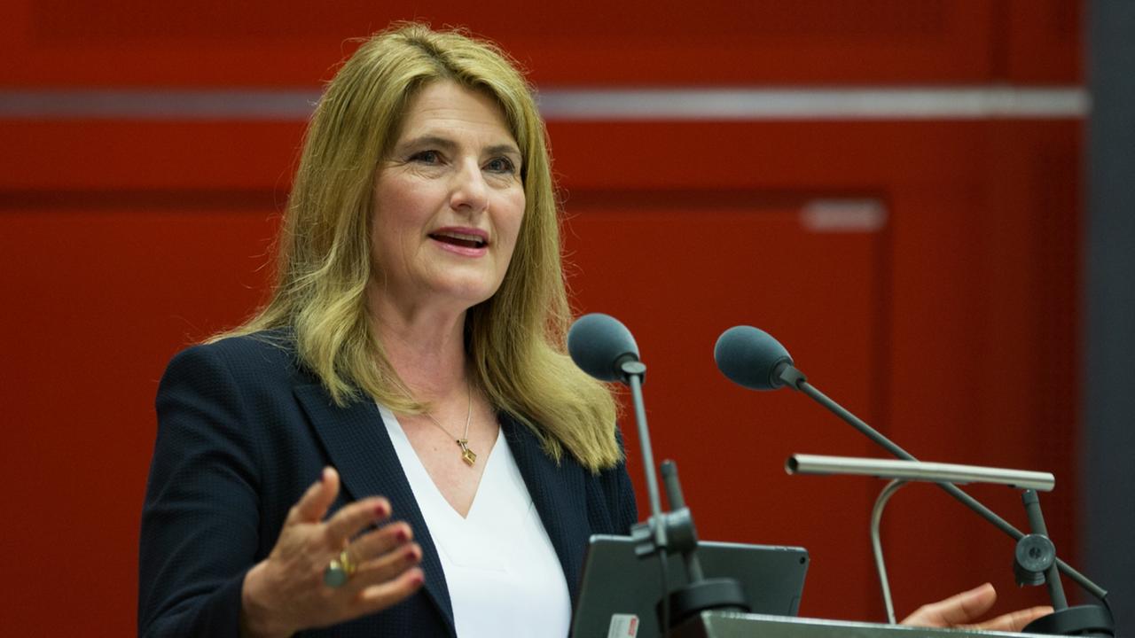 ARD-Haupstadtstudioleiterin Tina Hassel während Ihrer Präsentation vor dem ZDF-Fernsehrat