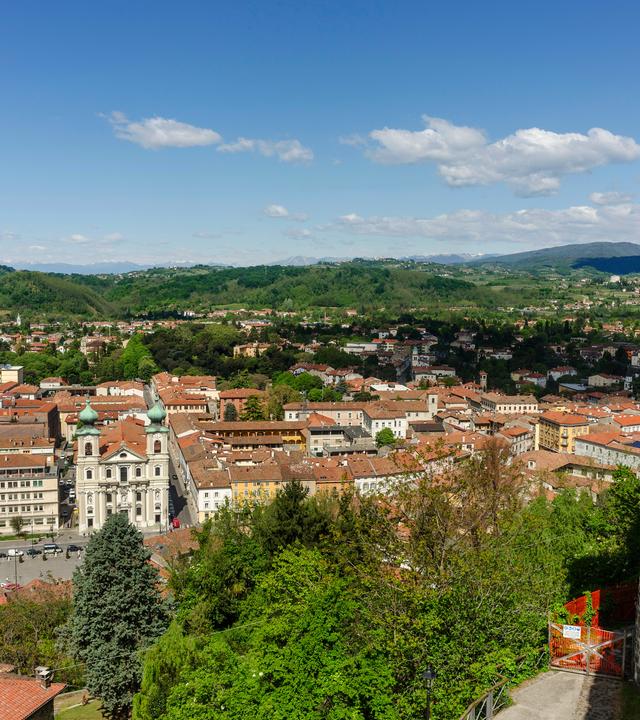 Ausblick von der Burg über Görz