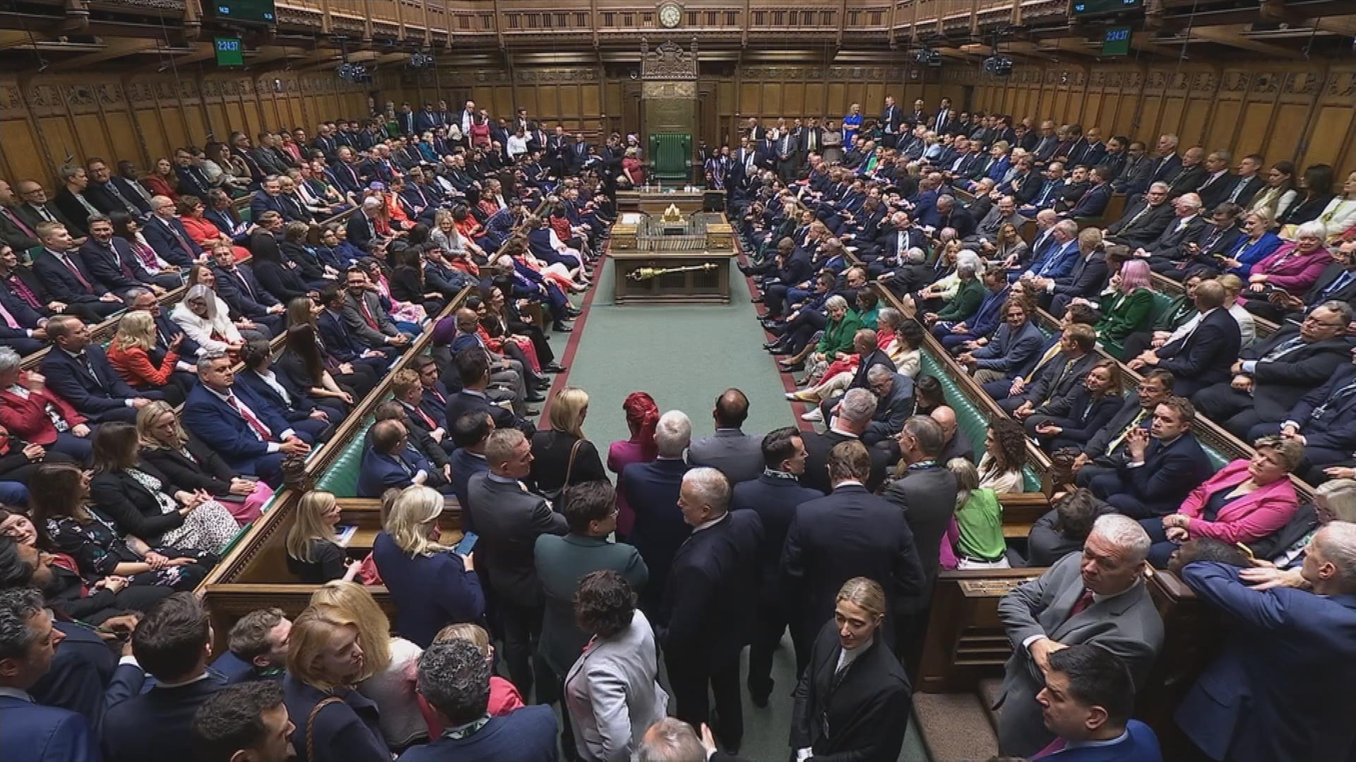 Großbritannien: Erste Tagung nach Wahl