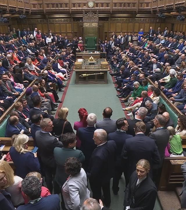 Großbritannien: Erste Tagung nach Wahl