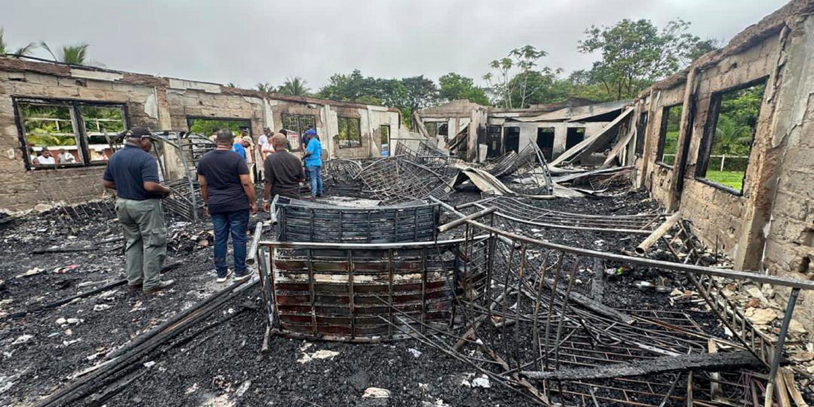 Guyana, Brand in einer Schule