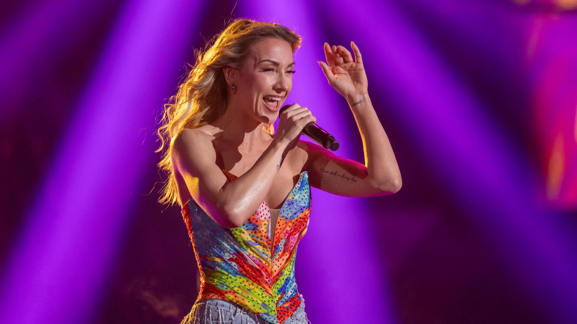 Die Giovanni Zarrella Show: Anna-Carina Woitschack